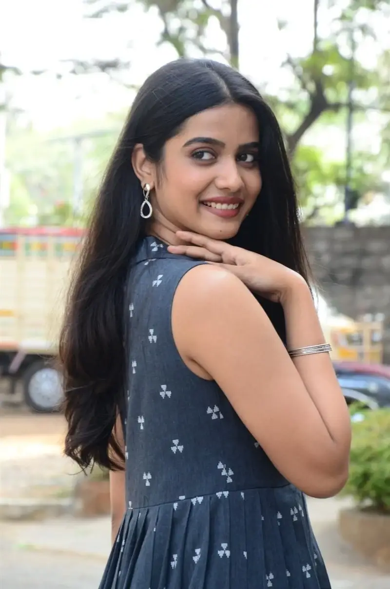 INDIAN ACTRESS GOURI PRIYA REDDY IN BLUE DRESS AT MOVIE PRESS MEET 4